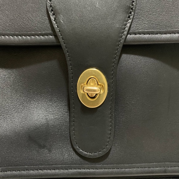 SOLD Vintage Coach Station Crossbody Bag 5130 - Picture 12 of 15